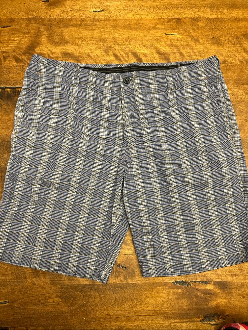 Tommy Bahama Men's Blue Plaid Performance Golf Shorts